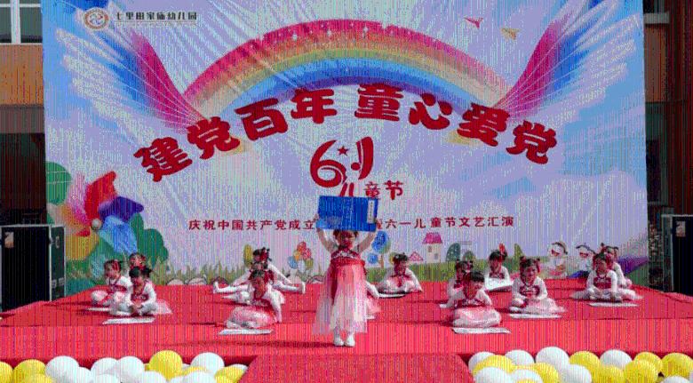 草根出身,凭人设一度爆红,超越妹妹新剧让人眼前一亮